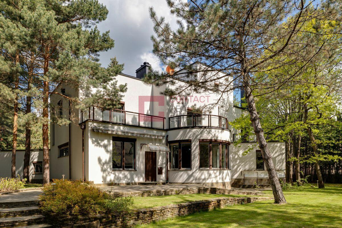 2-этажный коттедж 840 м² с отделкой