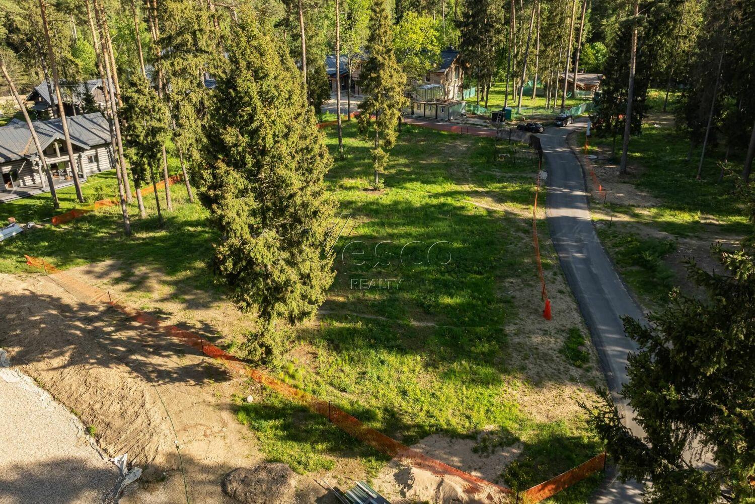 Участок 25.6 сот. в охраняемом поселке