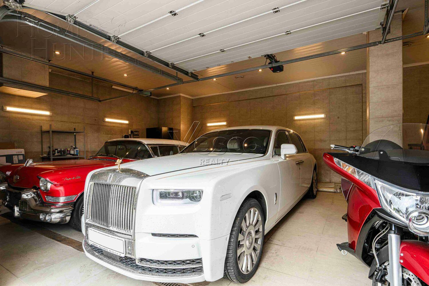 3-этажный коттедж 1 778 м² с отделкой