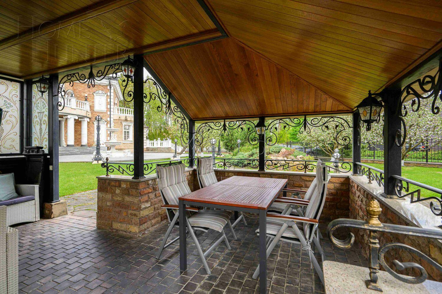 3-этажный коттедж 1 778 м² с отделкой