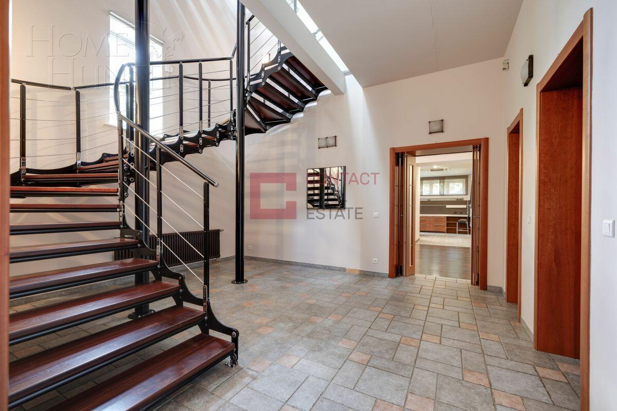 2-этажный коттедж 840 м² с отделкой