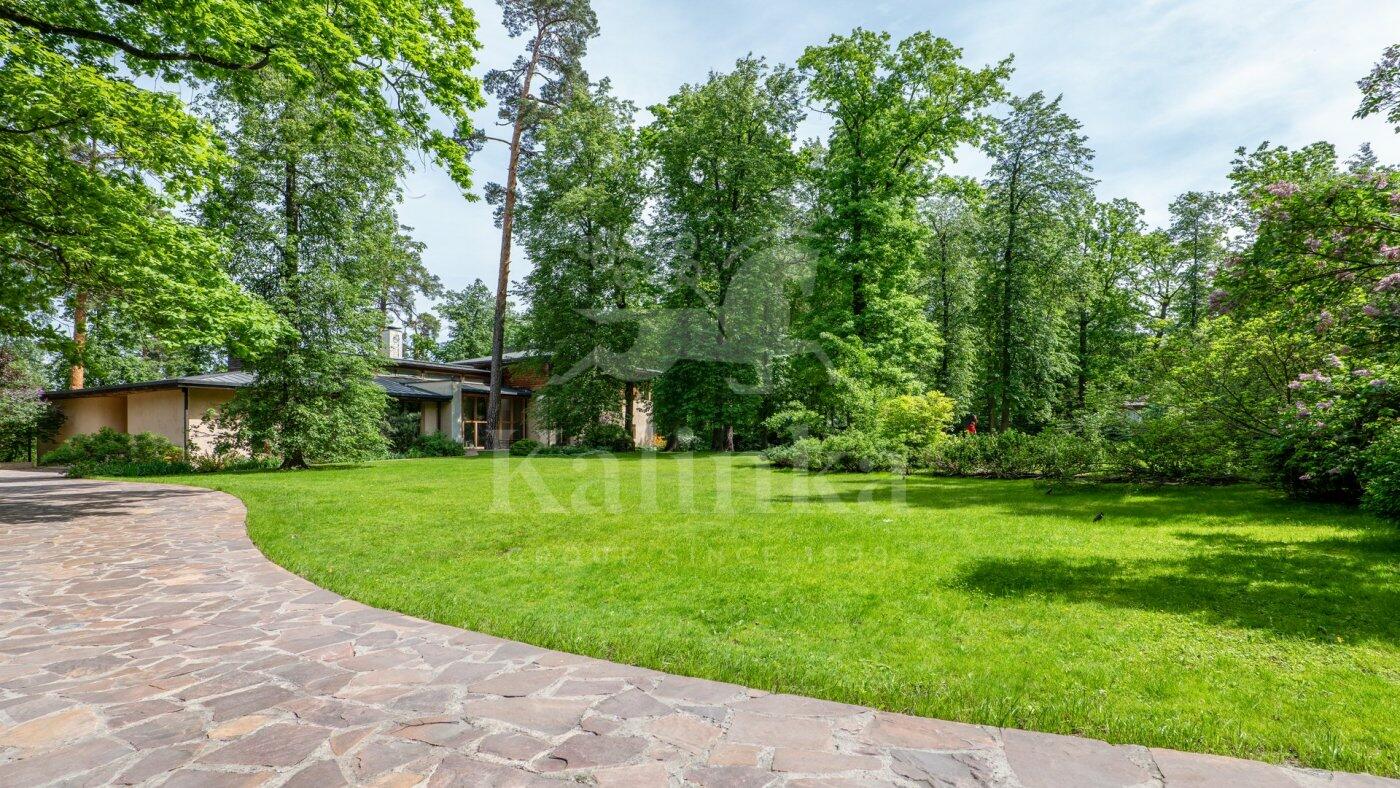 1-этажный коттедж 850 м² с отделкой