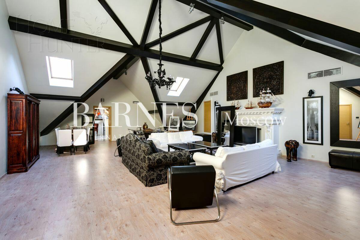 2-этажный коттедж 1 400 м² с отделкой