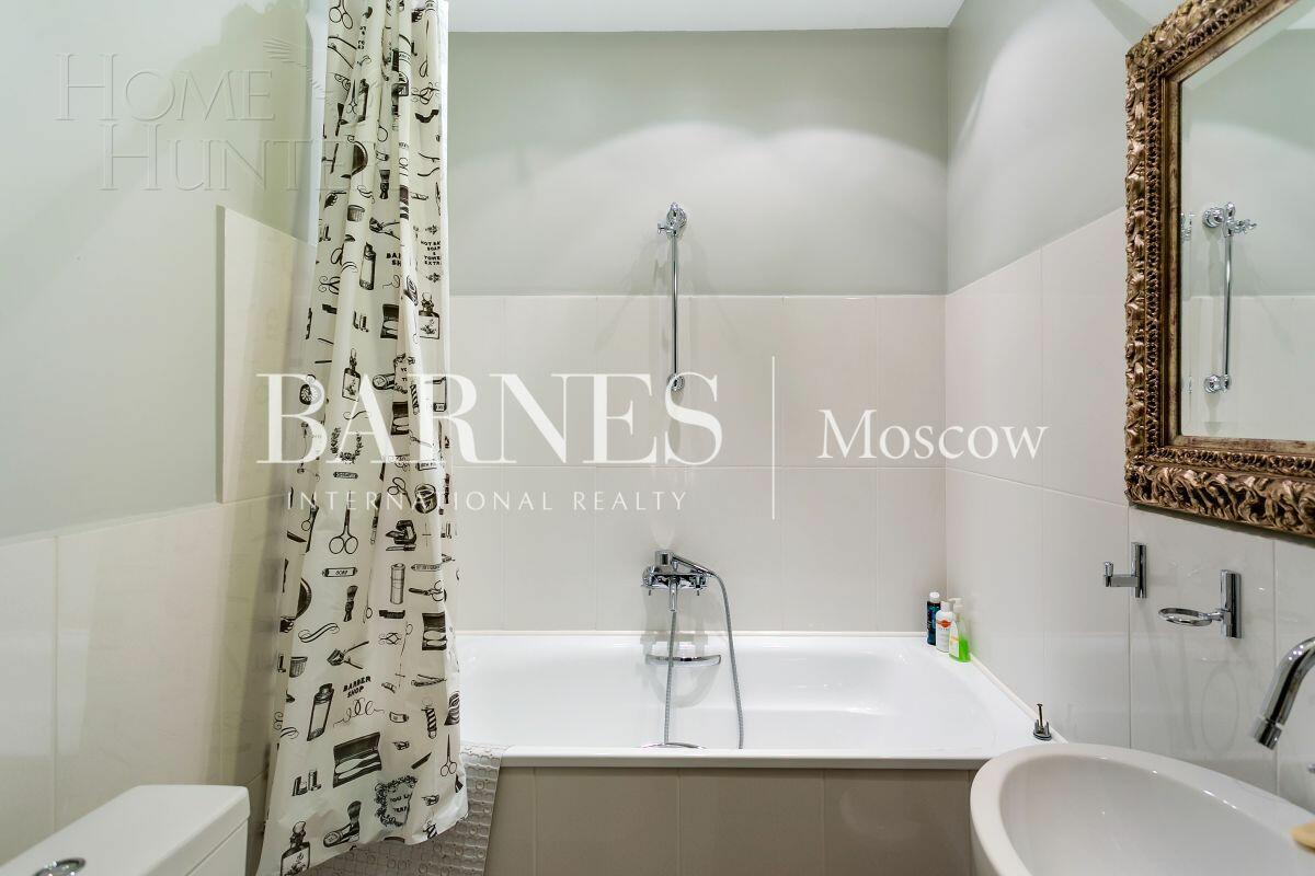 2-этажный коттедж 1 400 м² с отделкой