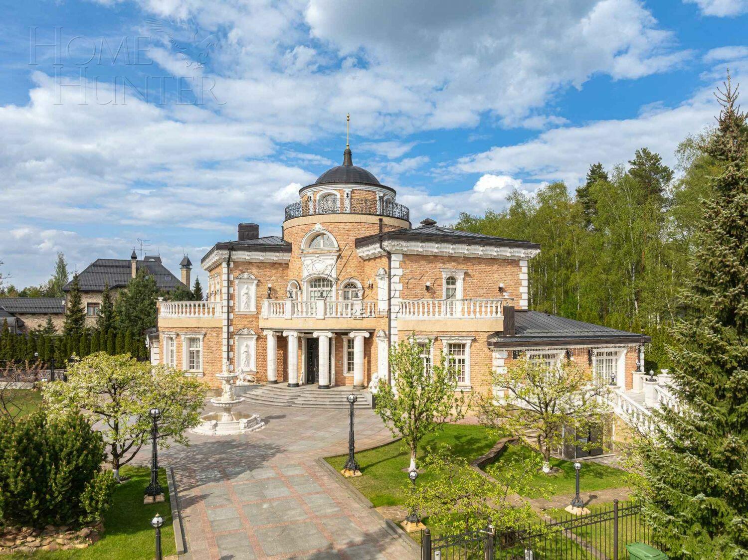 3-этажный коттедж 1 778 м² с отделкой