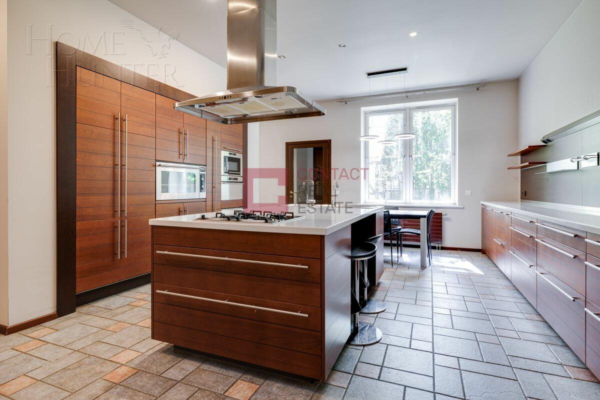 2-этажный коттедж 840 м² с отделкой