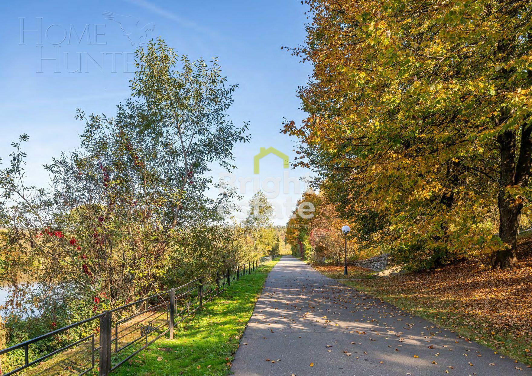 Участок 23.4 сот. в охраняемом поселке