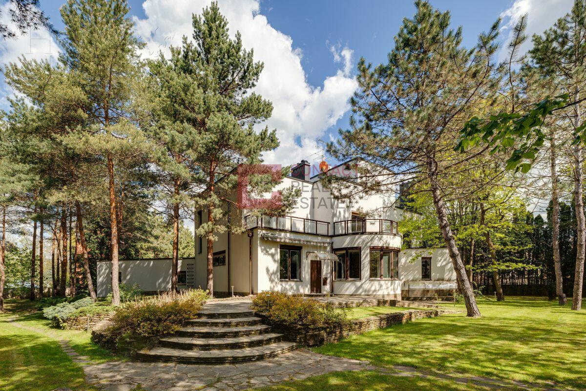 2-этажный коттедж 840 м² с отделкой