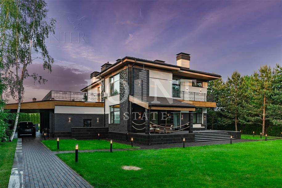 2-этажный коттедж 420 м² с отделкой