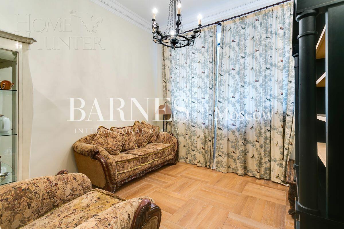 2-этажный коттедж 1 400 м² с отделкой