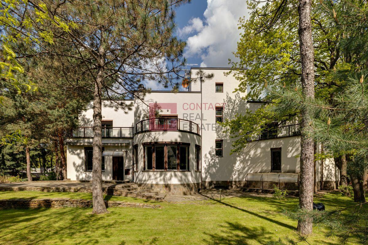 2-этажный коттедж 840 м² с отделкой