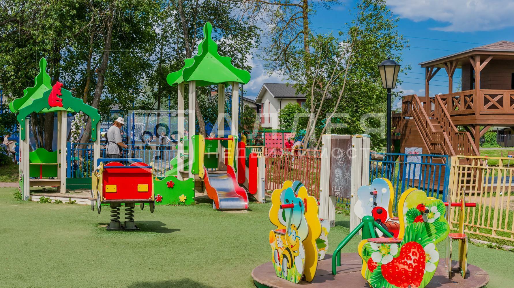 2-этажный коттедж 310 м² с отделкой