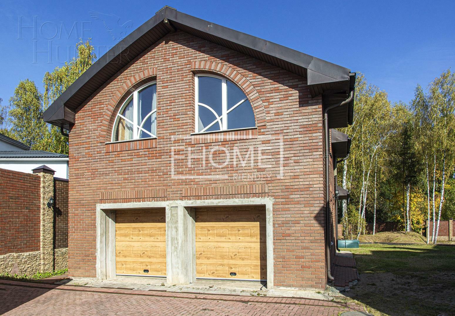 2-этажный коттедж 1 500 м² с отделкой