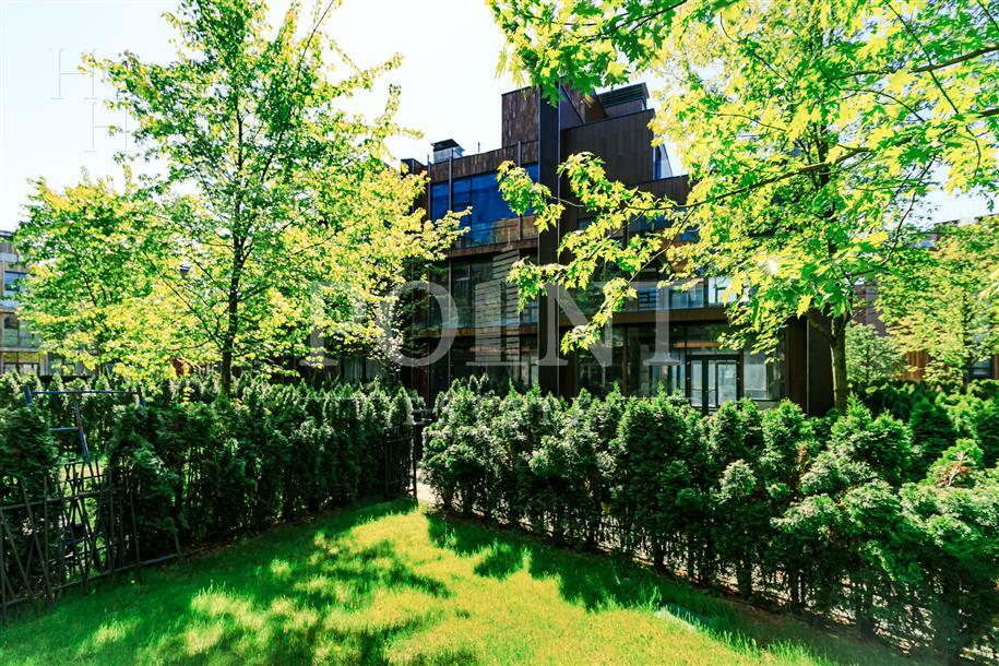 3-этажный таунхаус 240 м² без отделки