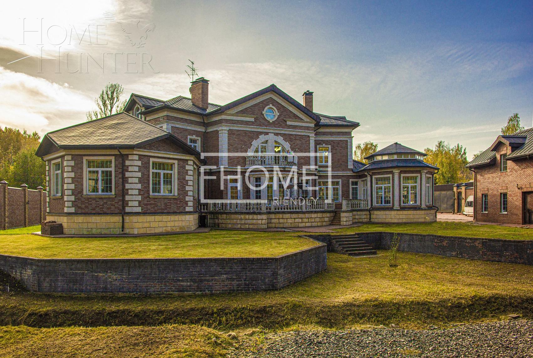 2-этажный коттедж 1 500 м² с отделкой