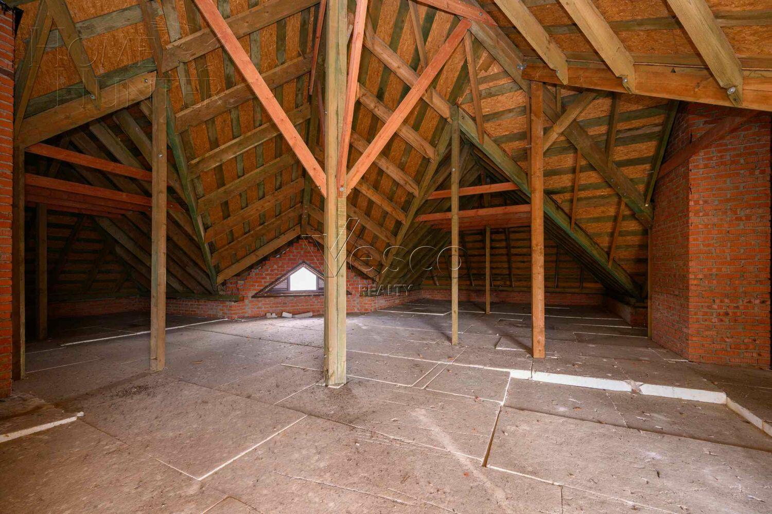 2-этажный коттедж 700 м² без отделки