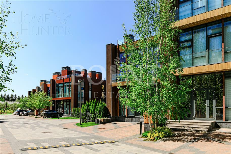 3-этажный таунхаус 240 м² без отделки