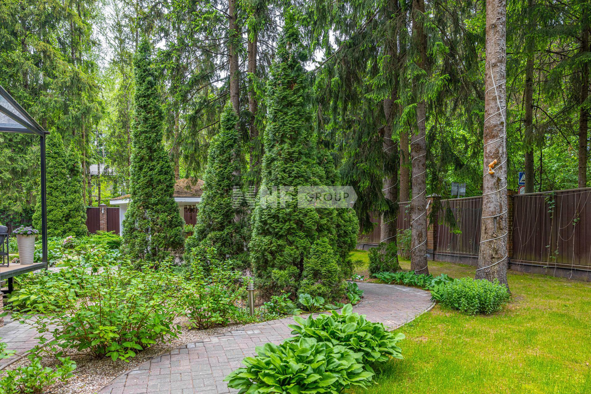 2-этажный коттедж 440 м² с отделкой