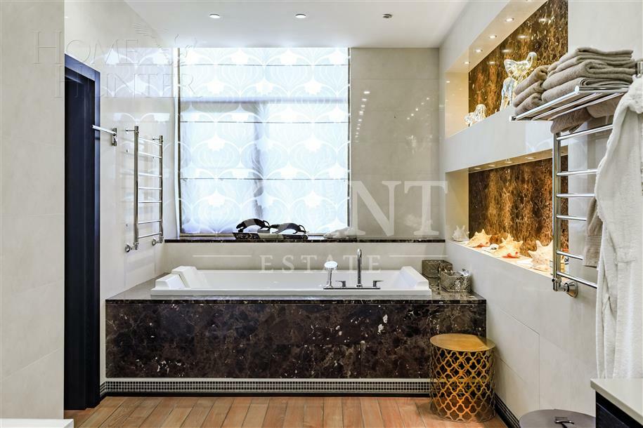 2-этажный коттедж 1 885 м² с отделкой