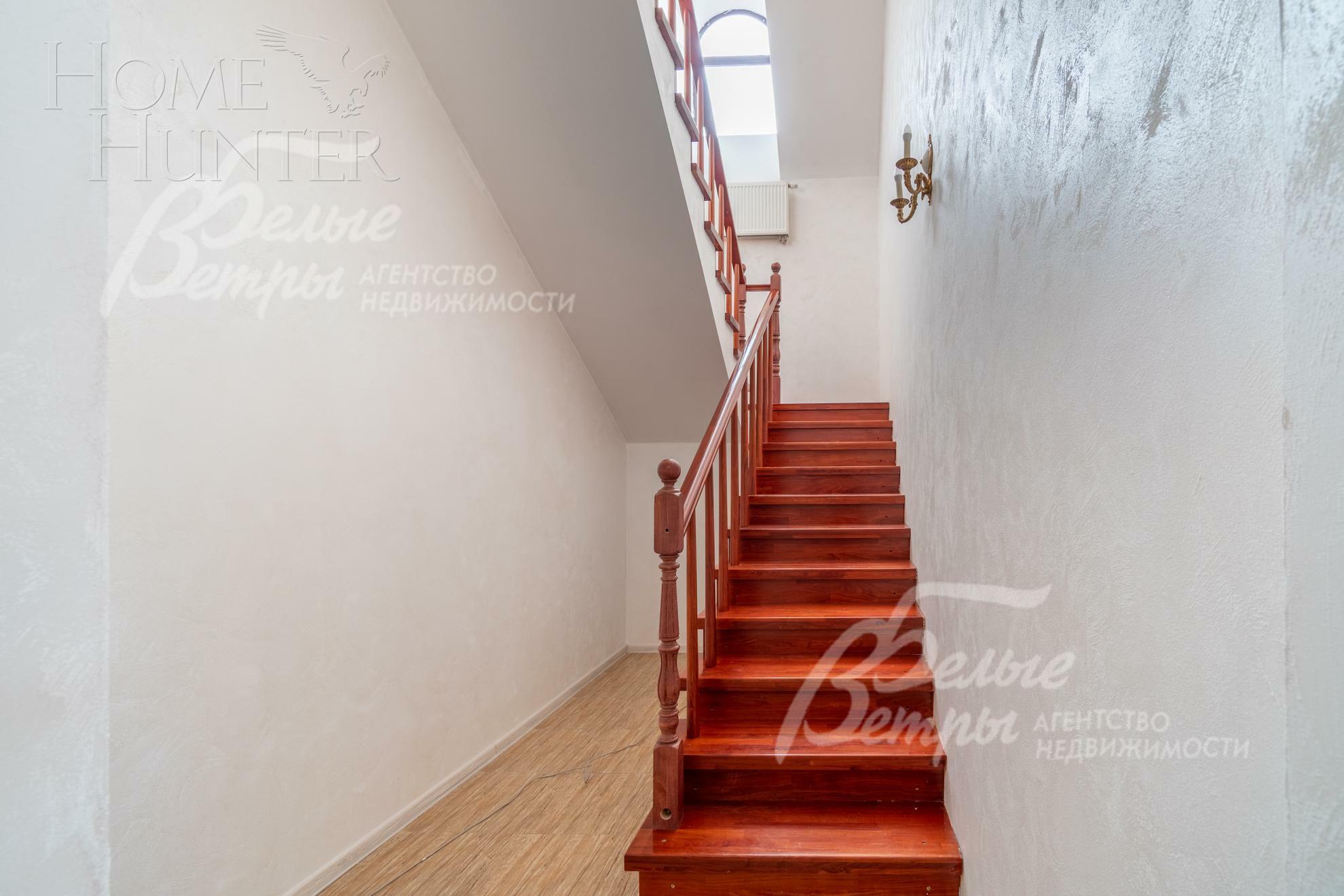 2-этажный коттедж 758.3 м² с отделкой