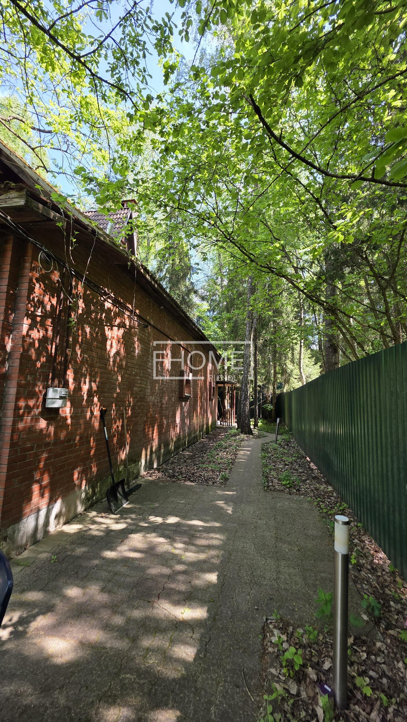 3-этажный коттедж 278.8 м² с отделкой