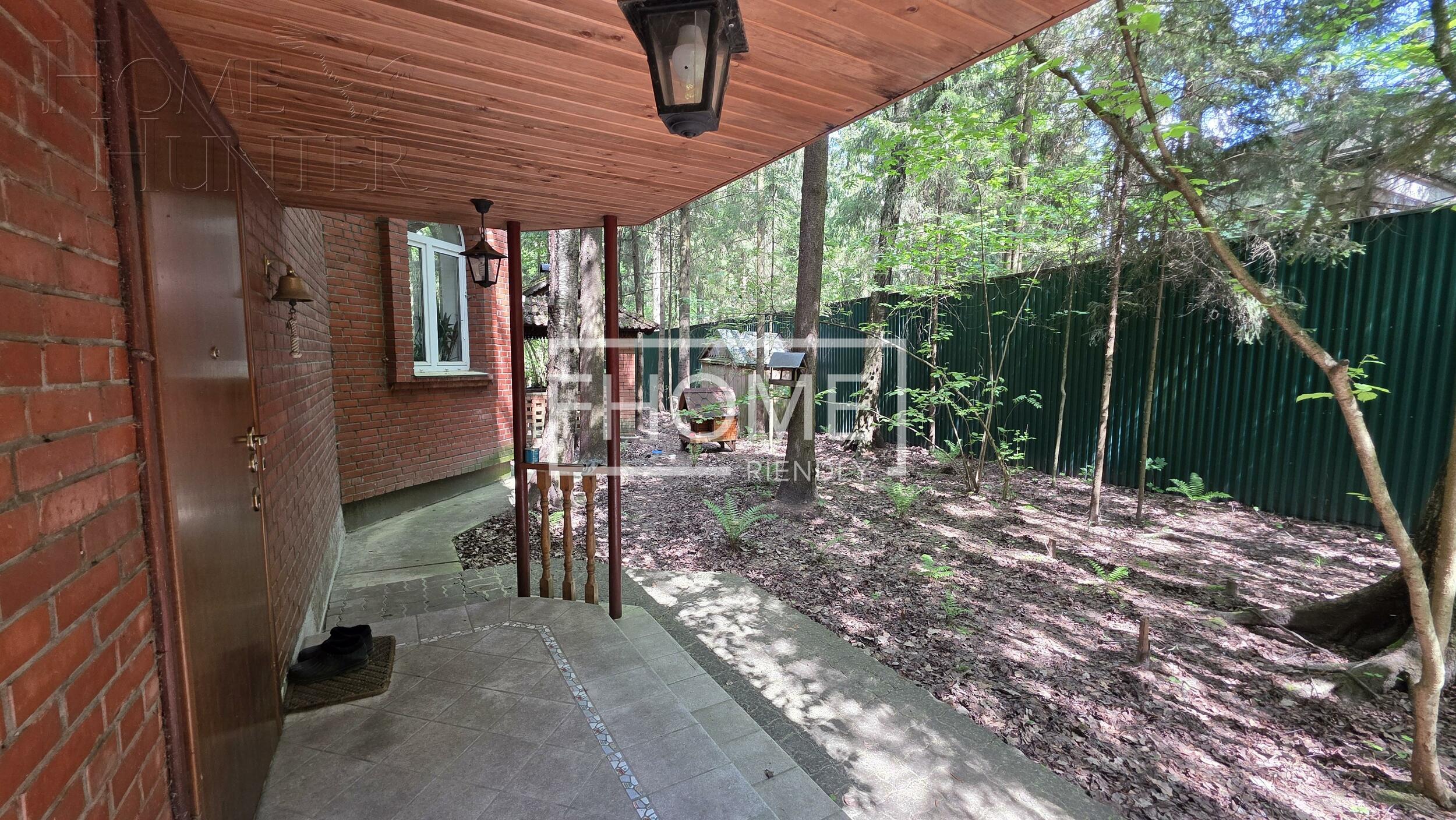 3-этажный коттедж 278.8 м² с отделкой