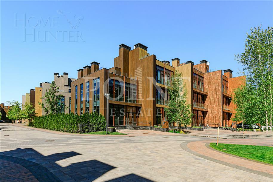 3-этажный таунхаус 240 м² без отделки