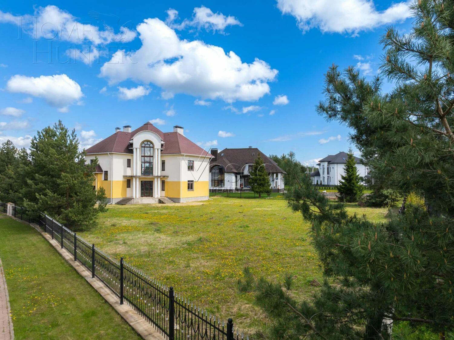 2-этажный коттедж 700 м² без отделки