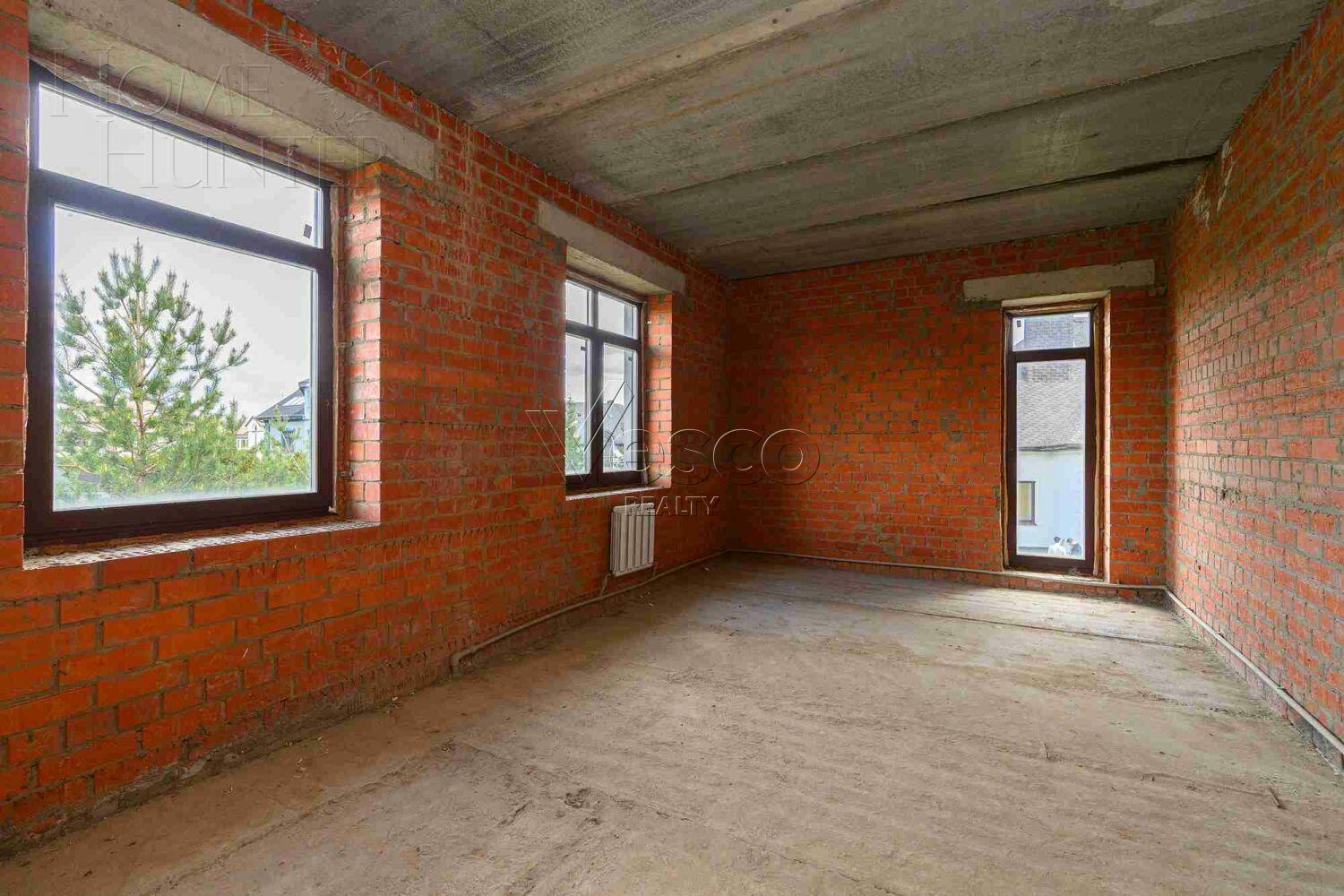 2-этажный коттедж 700 м² без отделки