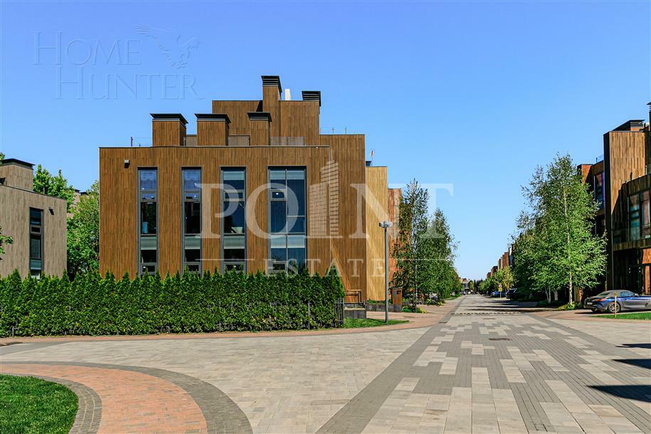 3-этажный таунхаус 240 м² без отделки