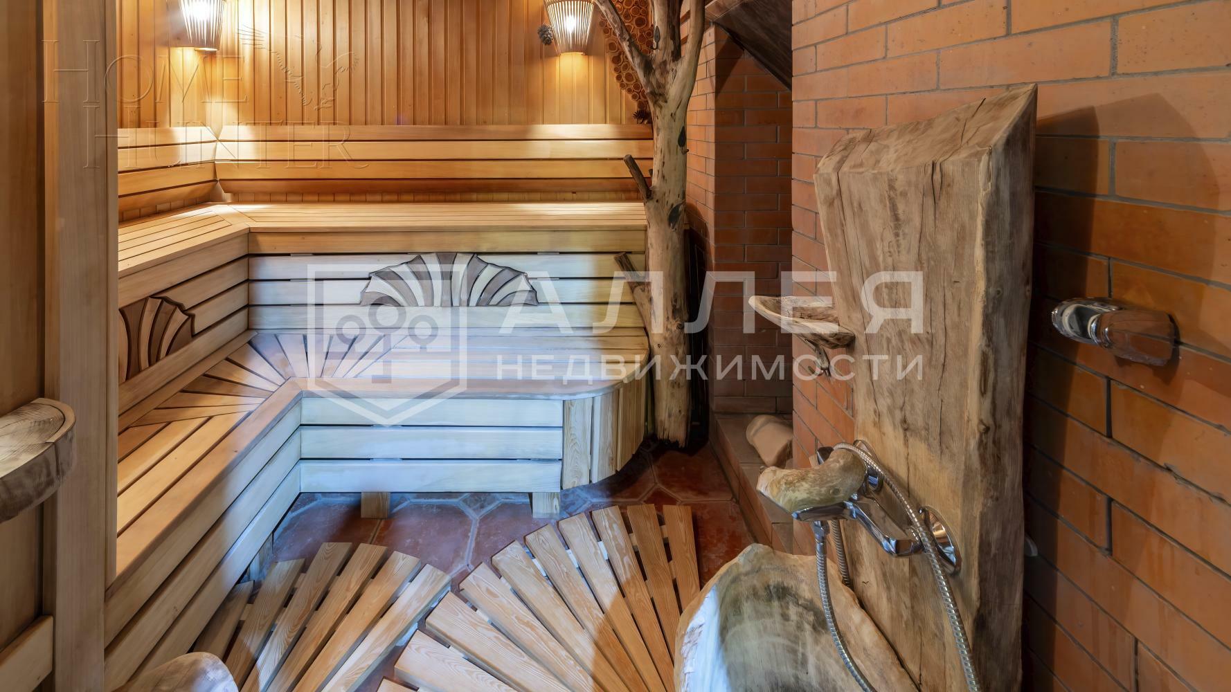 2-этажный коттедж 300 м² с отделкой