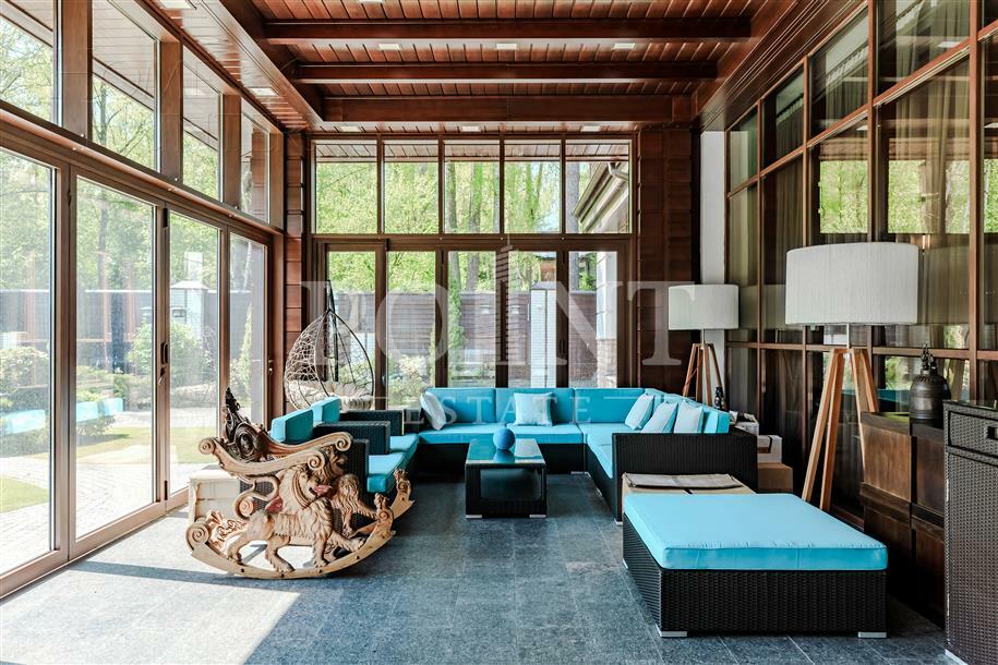 2-этажный коттедж 1 885 м² с отделкой