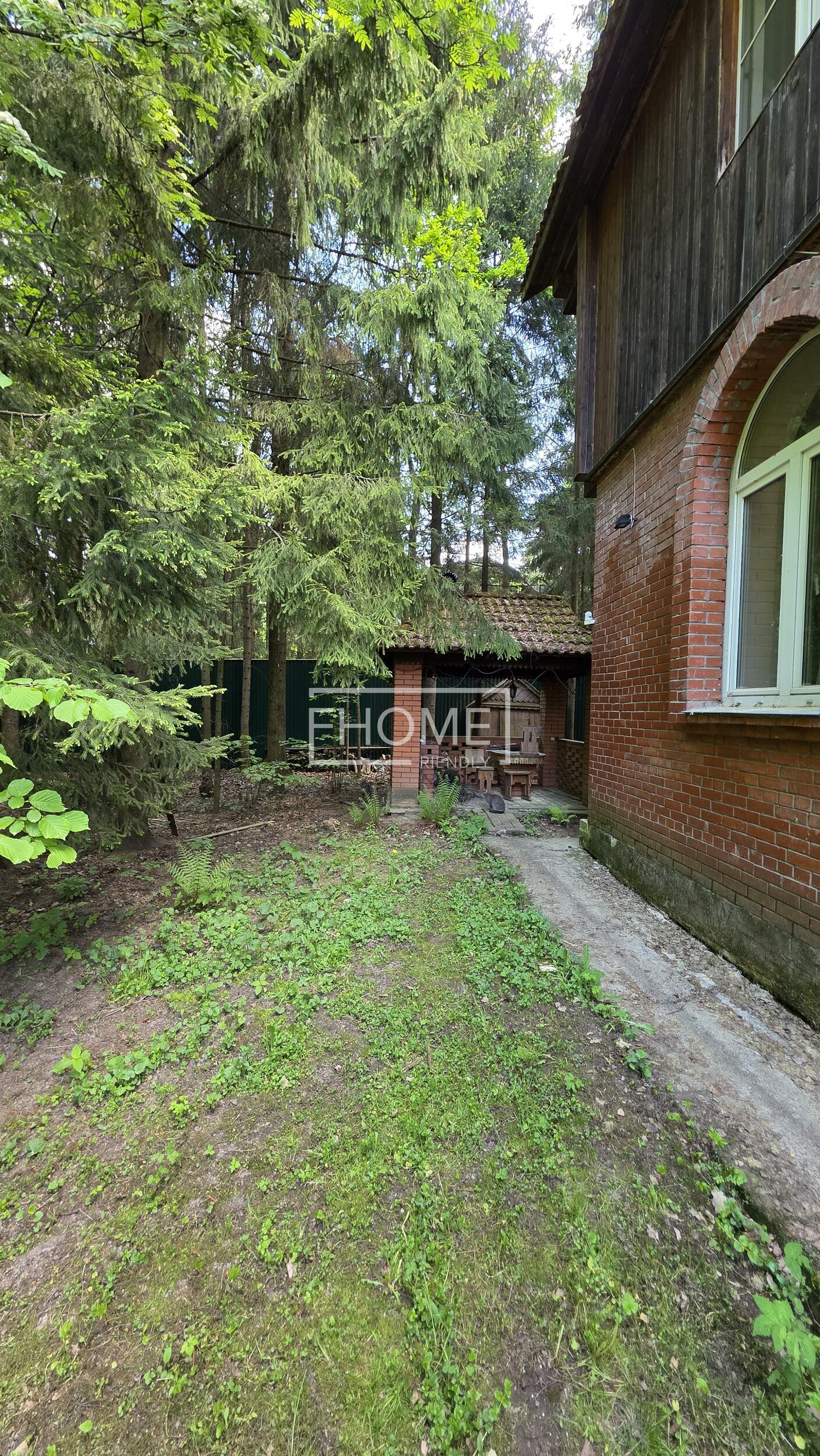 3-этажный коттедж 278.8 м² с отделкой