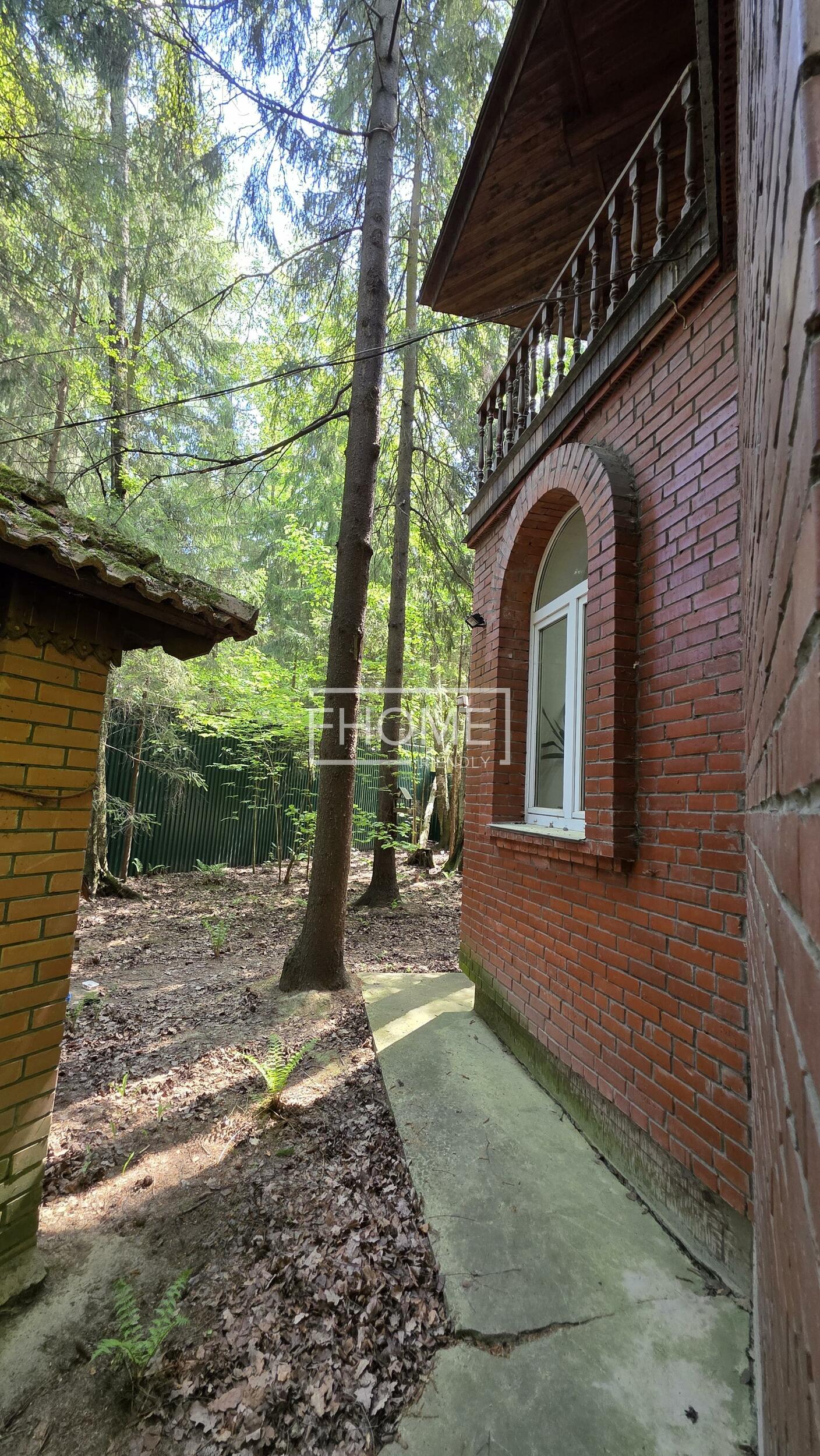 3-этажный коттедж 278.8 м² с отделкой