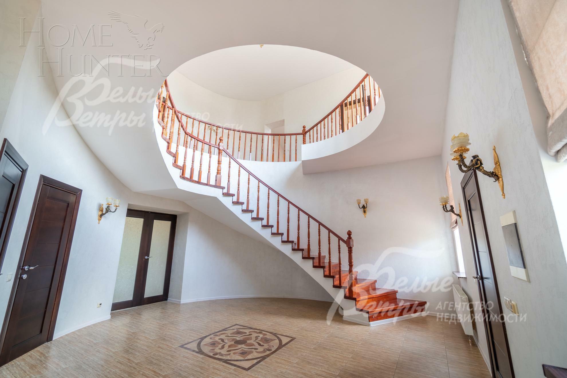 2-этажный коттедж 758.3 м² с отделкой