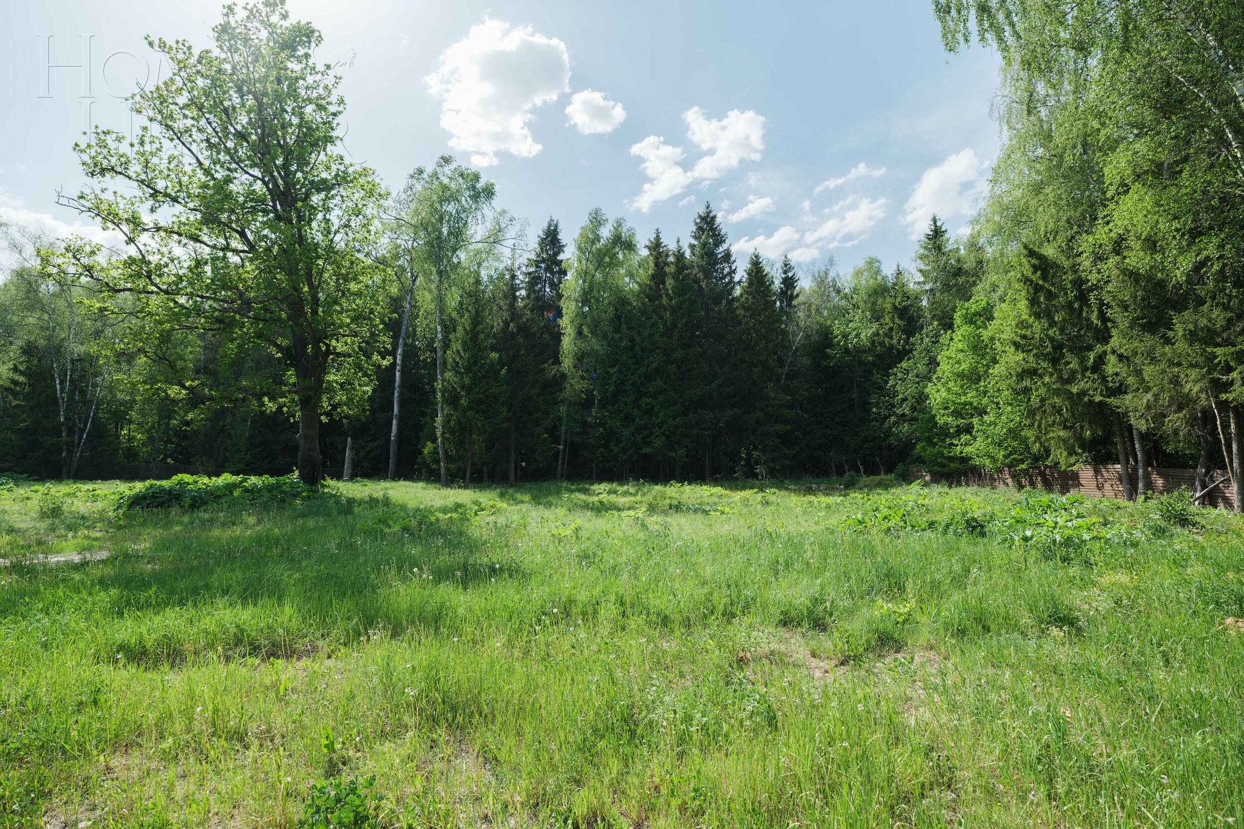 Участок 51.6 сот. в охраняемом поселке