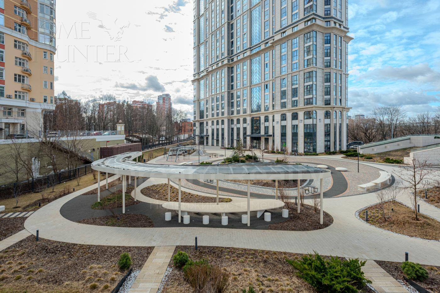 4-УРОВНЕВЫЙ ТАУНХАУС БЕЗ ОТДЕЛКИ 385 М² НА 1 ЭТАЖЕ