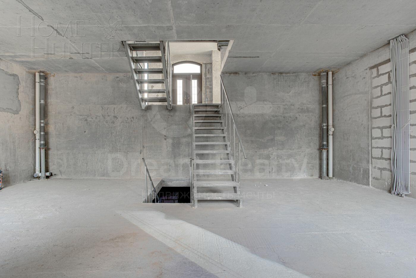 4-УРОВНЕВЫЙ ТАУНХАУС БЕЗ ОТДЕЛКИ 385 М² НА 1 ЭТАЖЕ