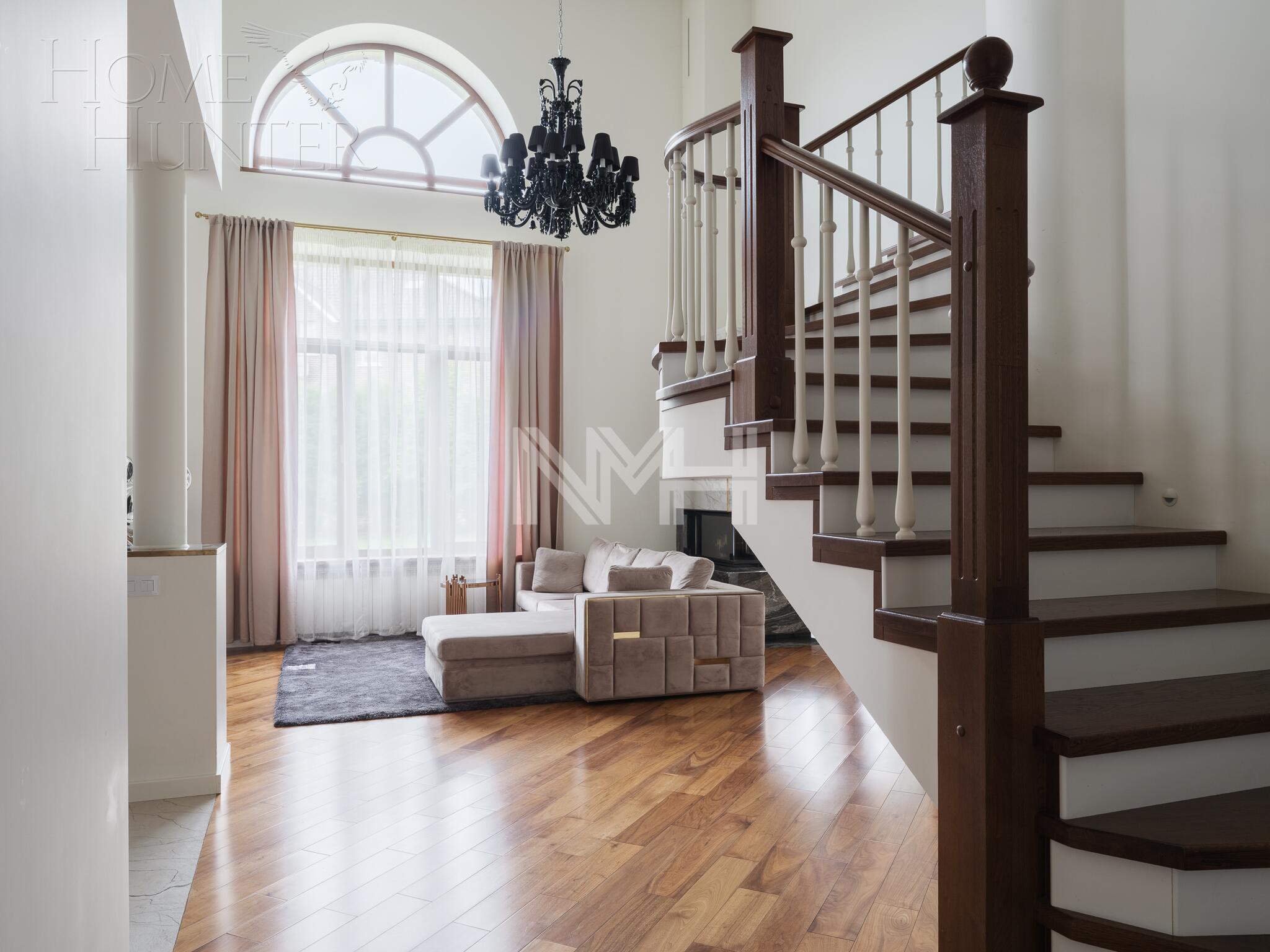 2-этажный коттедж 670.5 м² с отделкой