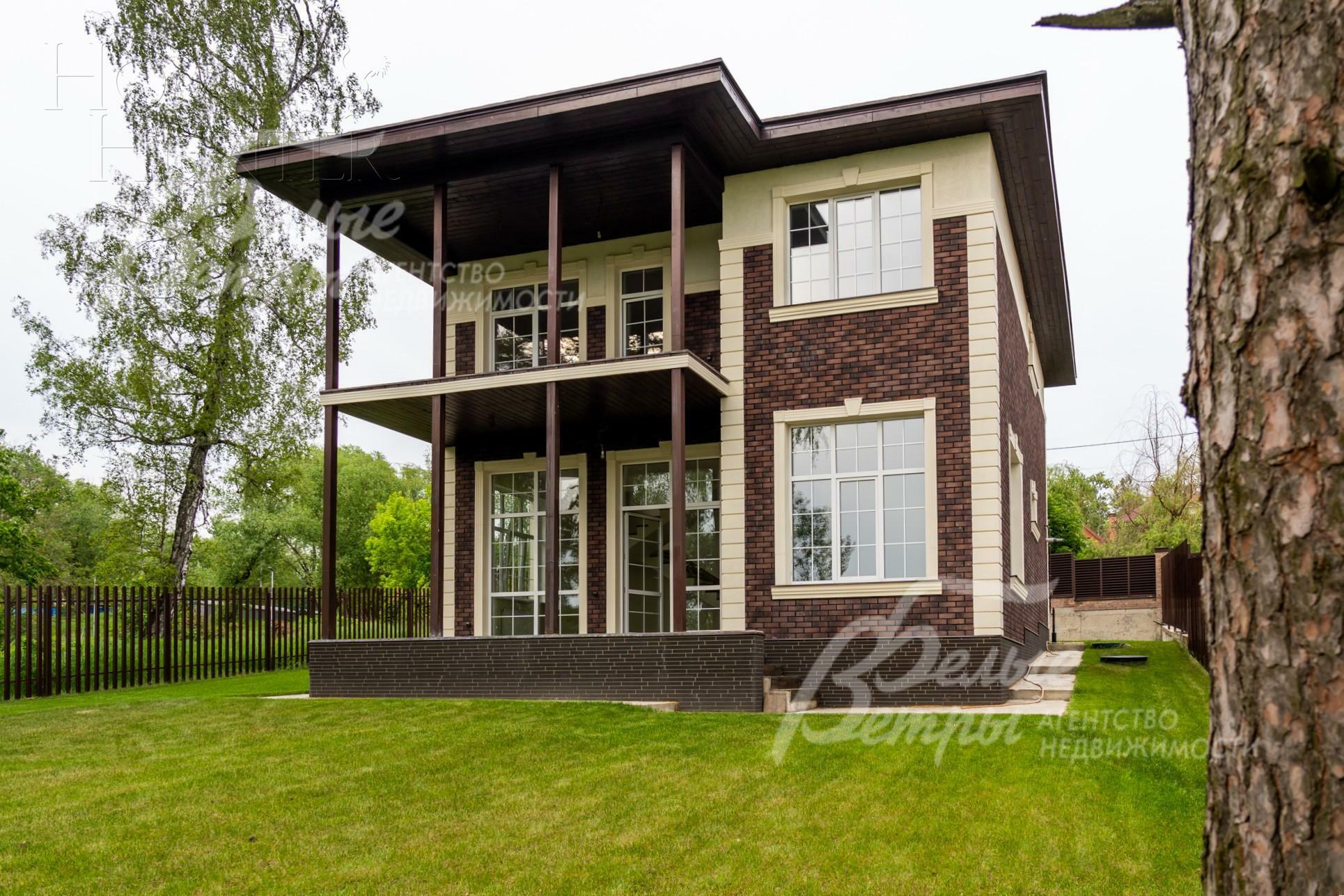 2-этажный коттедж 240 м² с отделкой