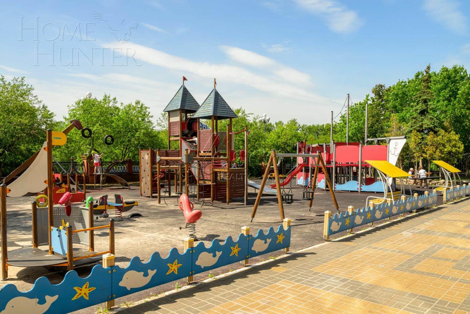 6-КОМН. КВАРТИРА С ОТДЕЛКОЙ 273.1 М² НА 17 ЭТАЖЕ