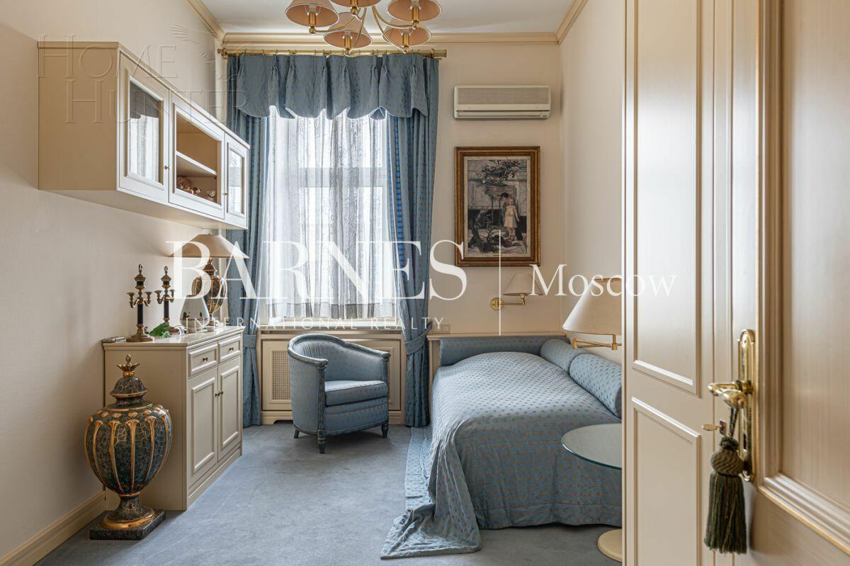 4-КОМН. КВАРТИРА С ОТДЕЛКОЙ 167.5 М² НА 5 ЭТАЖЕ