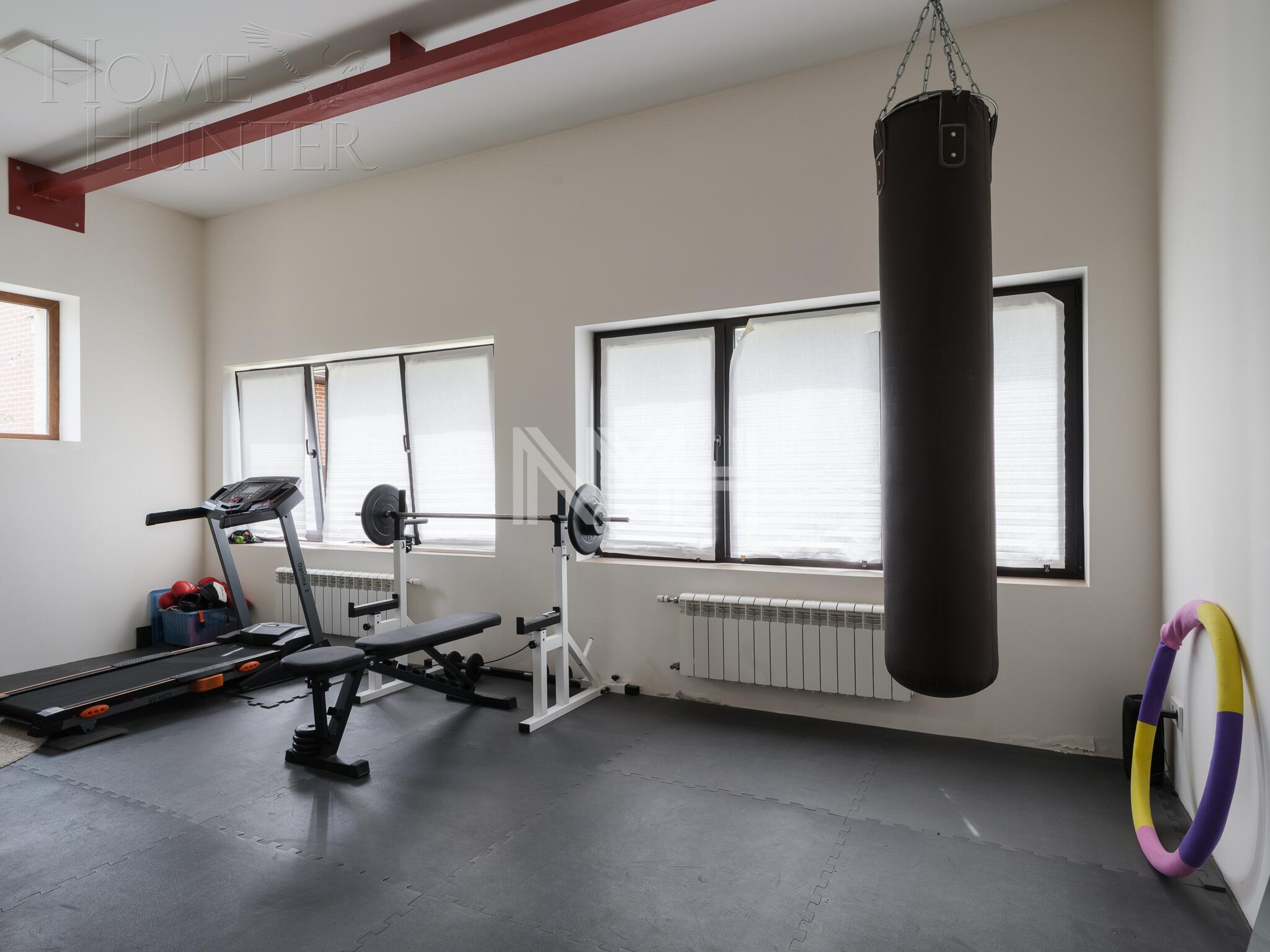 2-этажный коттедж 670.5 м² с отделкой