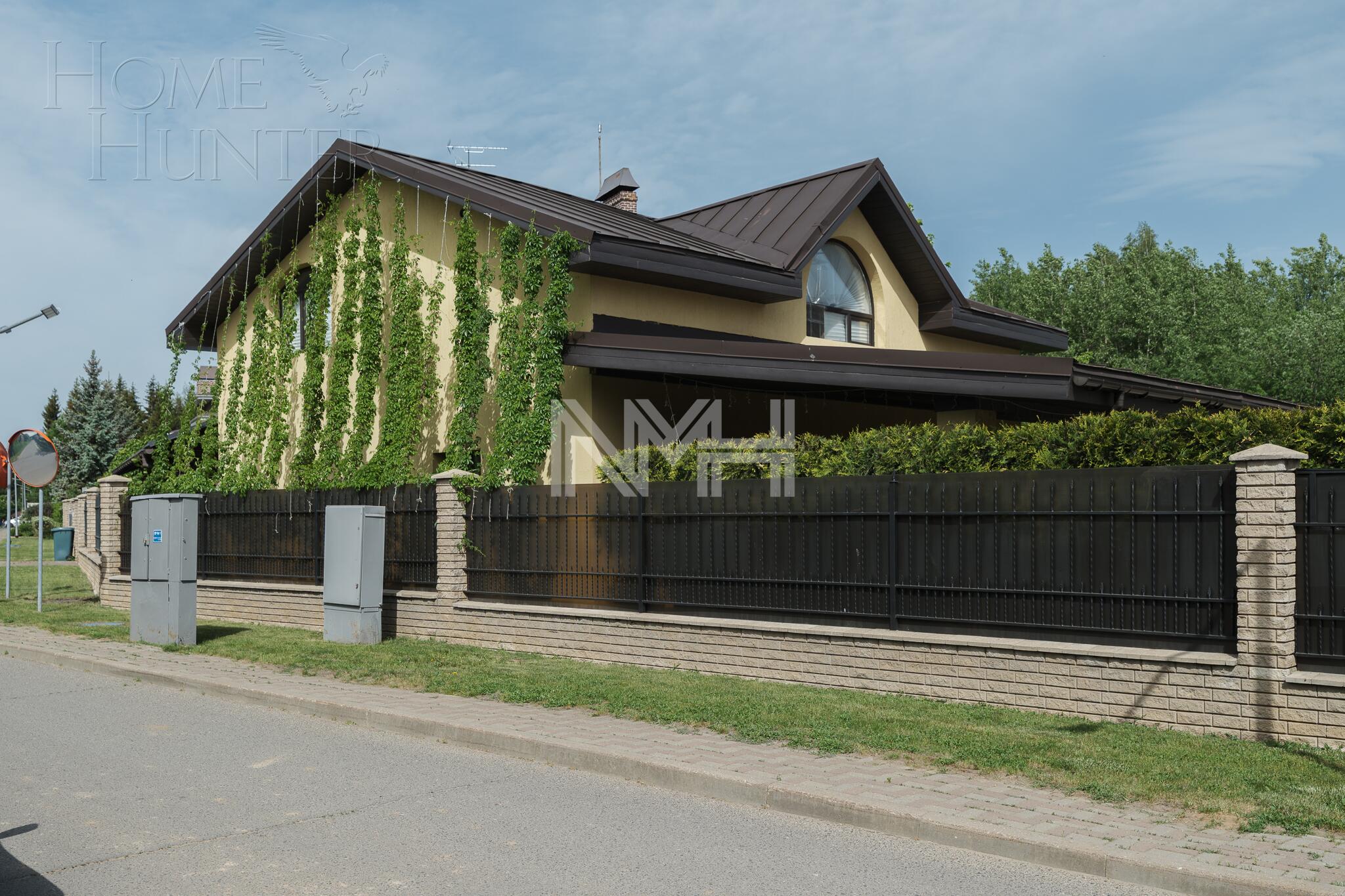 2-этажный коттедж 670.5 м² с отделкой