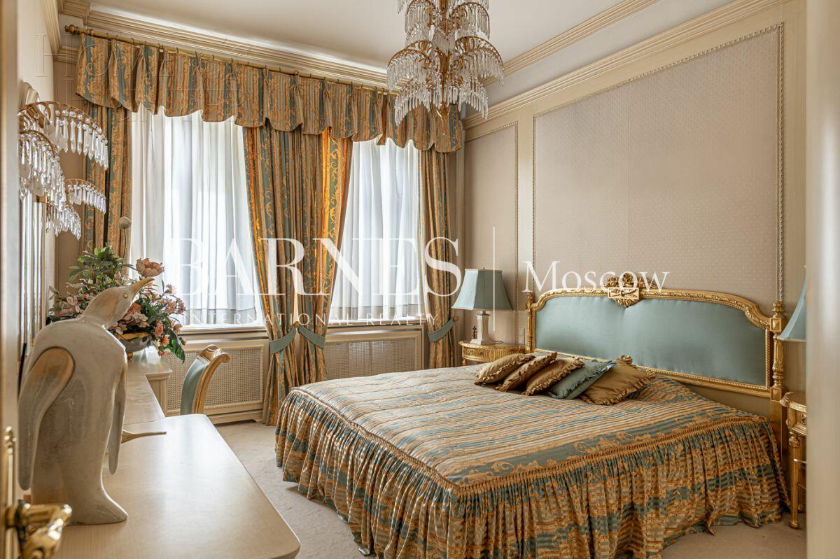 4-КОМН. КВАРТИРА С ОТДЕЛКОЙ 167.5 М² НА 5 ЭТАЖЕ