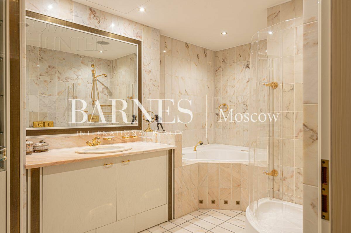 4-КОМН. КВАРТИРА С ОТДЕЛКОЙ 167.5 М² НА 5 ЭТАЖЕ