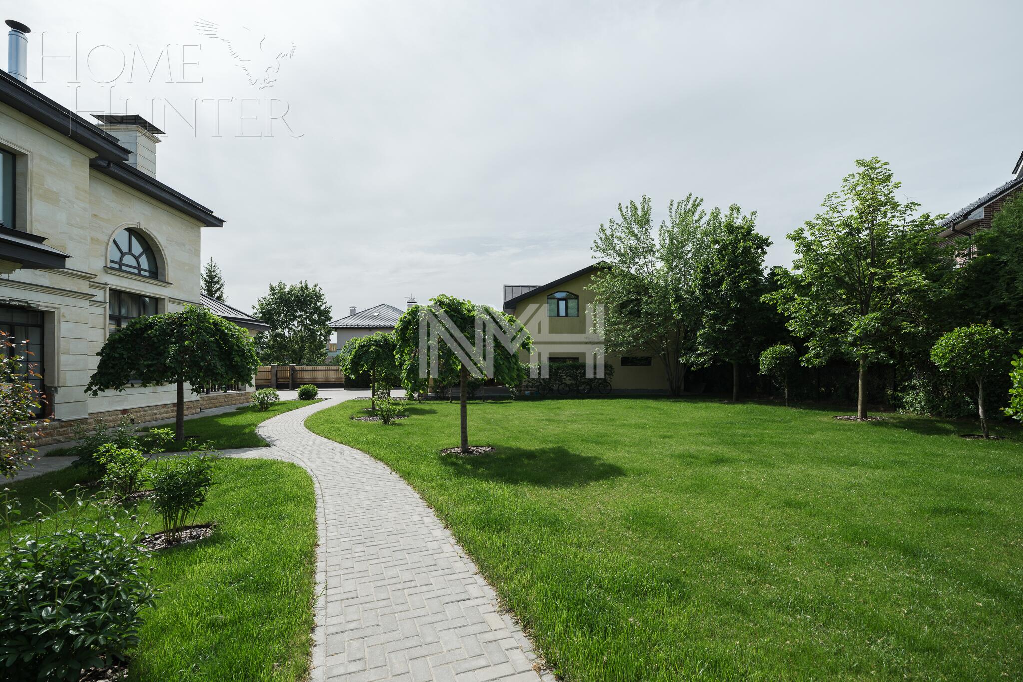 2-этажный коттедж 670.5 м² с отделкой