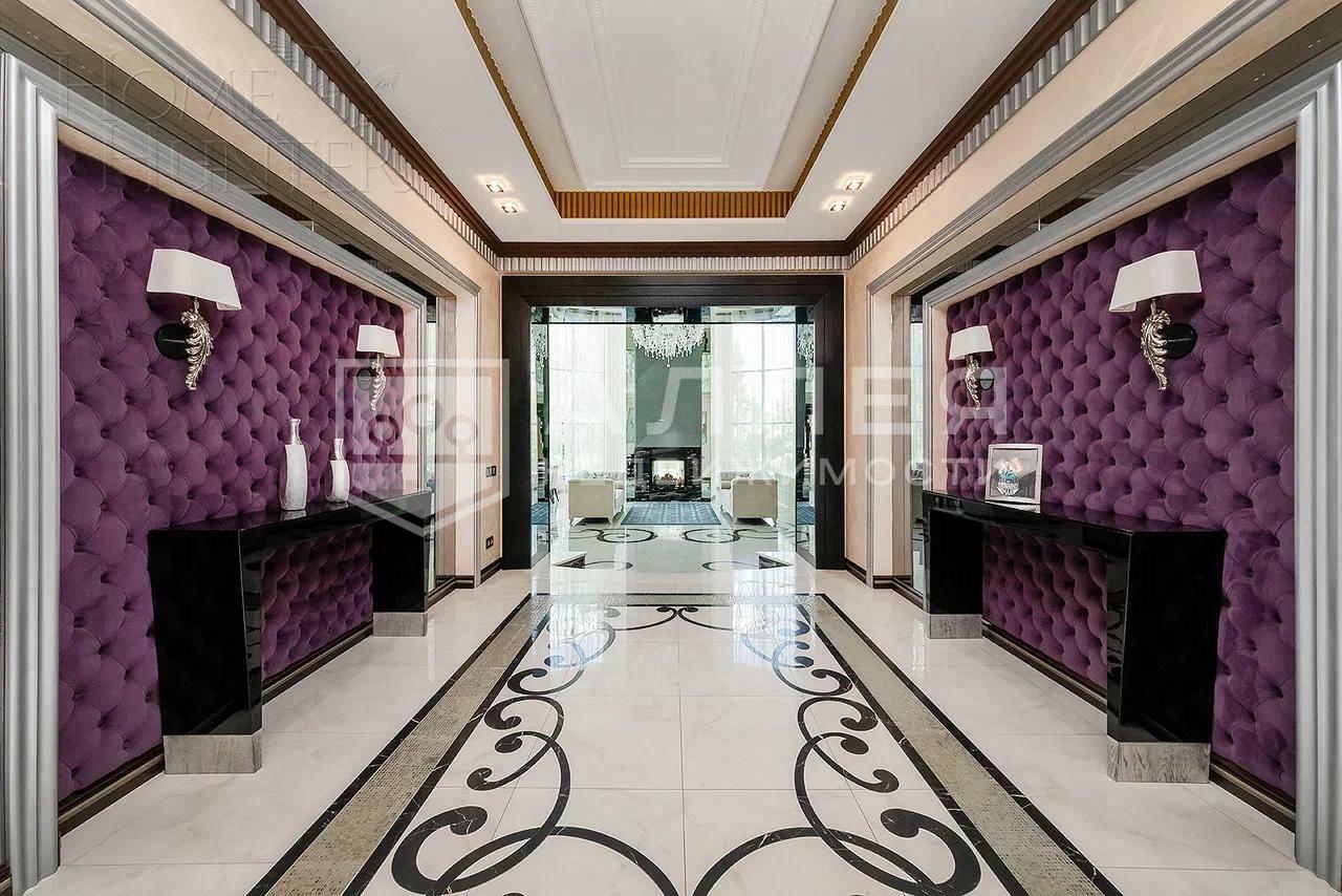 3-этажный коттедж 768 м² с отделкой