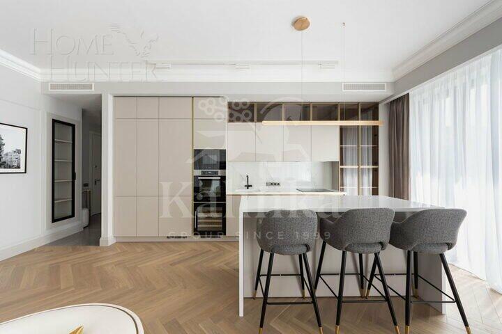 4-КОМН. КВАРТИРА С ОТДЕЛКОЙ 136 М² НА 27 ЭТАЖЕ