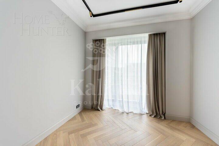 4-КОМН. КВАРТИРА С ОТДЕЛКОЙ 136 М² НА 27 ЭТАЖЕ